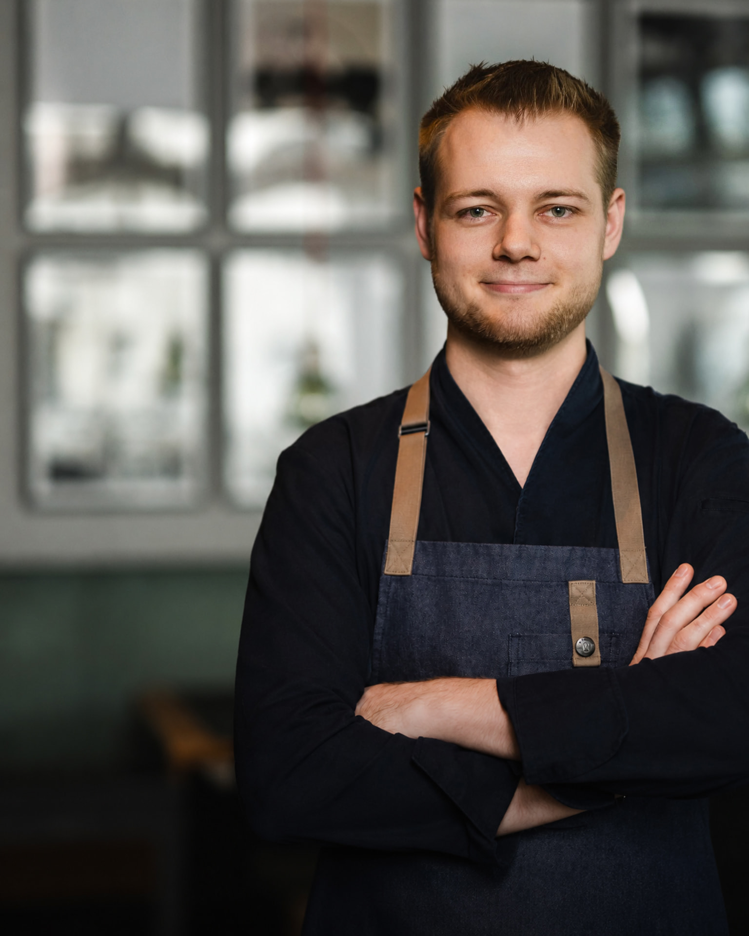 Portrait des Küchenchefs Lukas Schubert